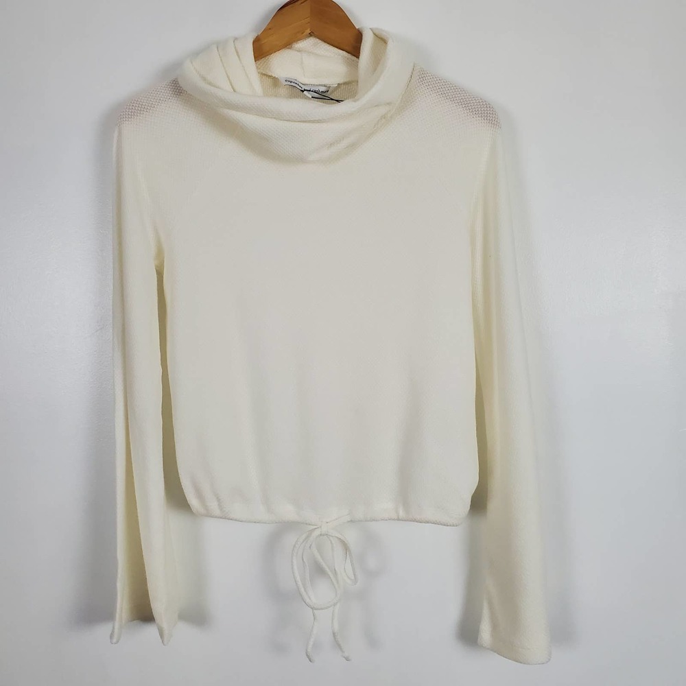 Cupcakes and cashmere NWT Giulia cowl neck sweater
